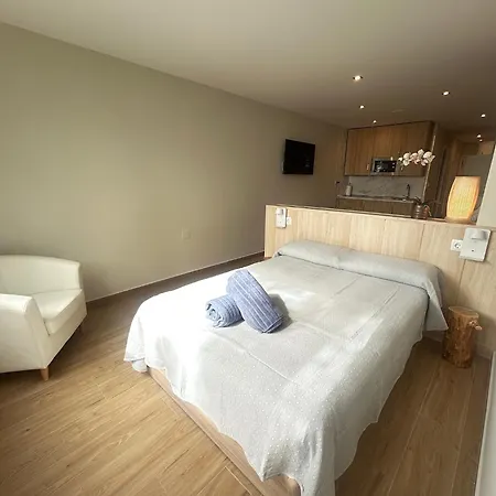 Apartamento Primavera Premium 2 *